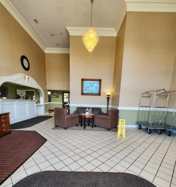 Quality Inn & Suites Somerset Extérieur photo