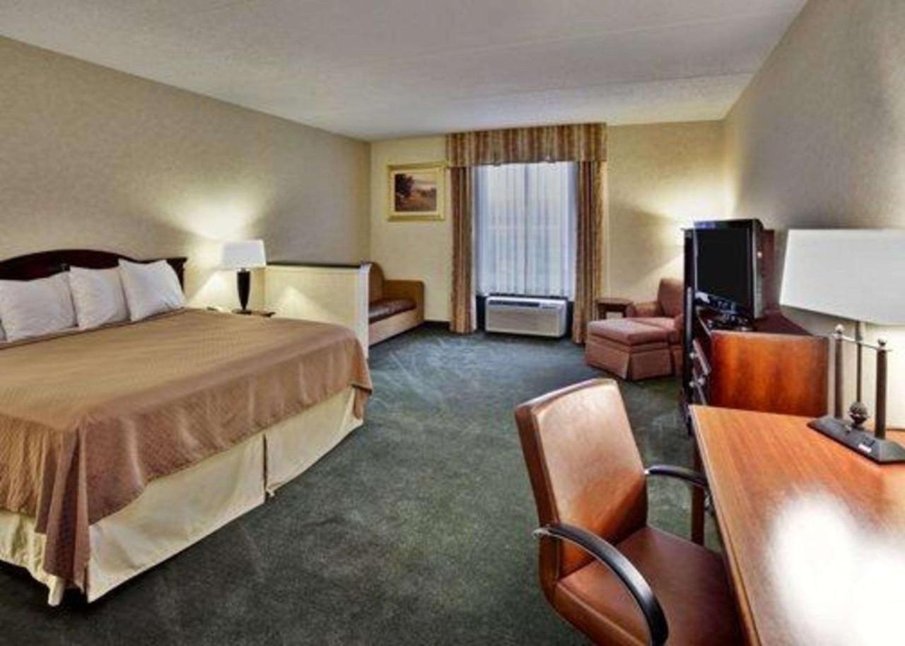 Quality Inn & Suites Somerset Extérieur photo